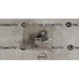 824010009R LAGUNA III ARKA...