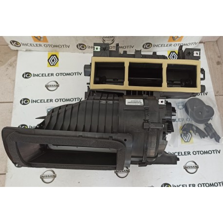 7701209522 MEGANE 2 II KALORIFER KUTUSU MAIS SIFIR
