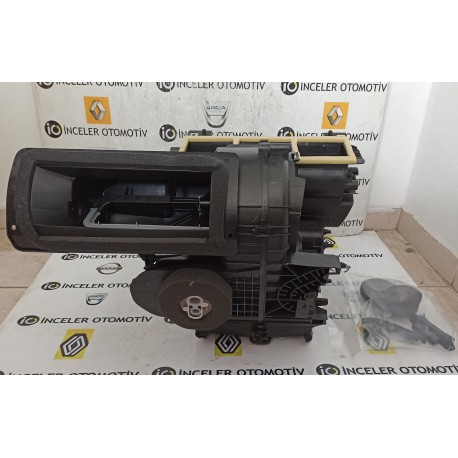 7701209522 MEGANE 2 II KALORIFER KUTUSU MAIS SIFIR